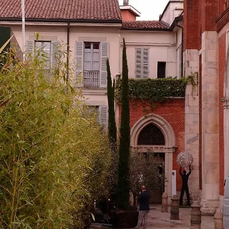 Il Bosco Di Nora * Milano